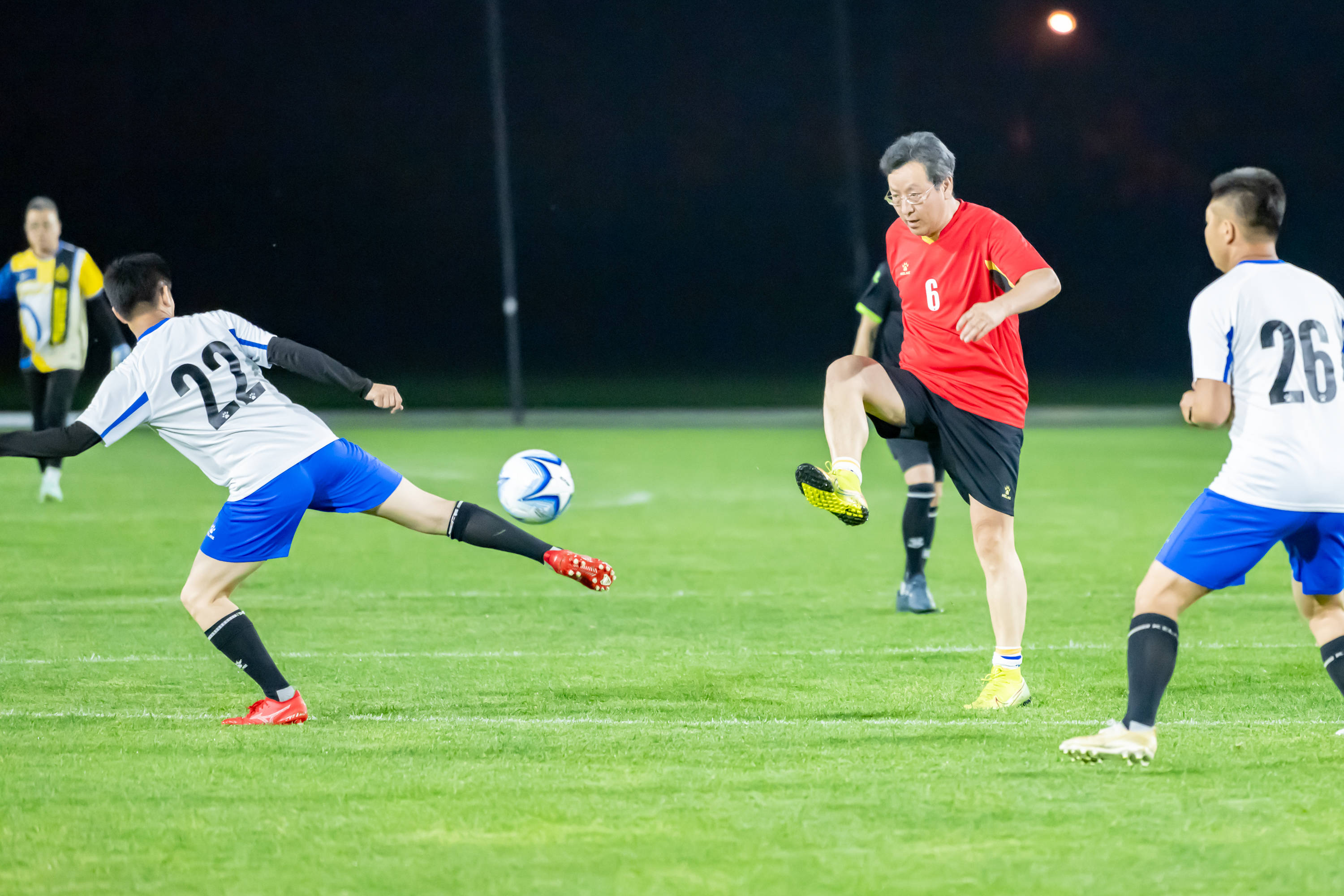 多变的配合 多变的配合