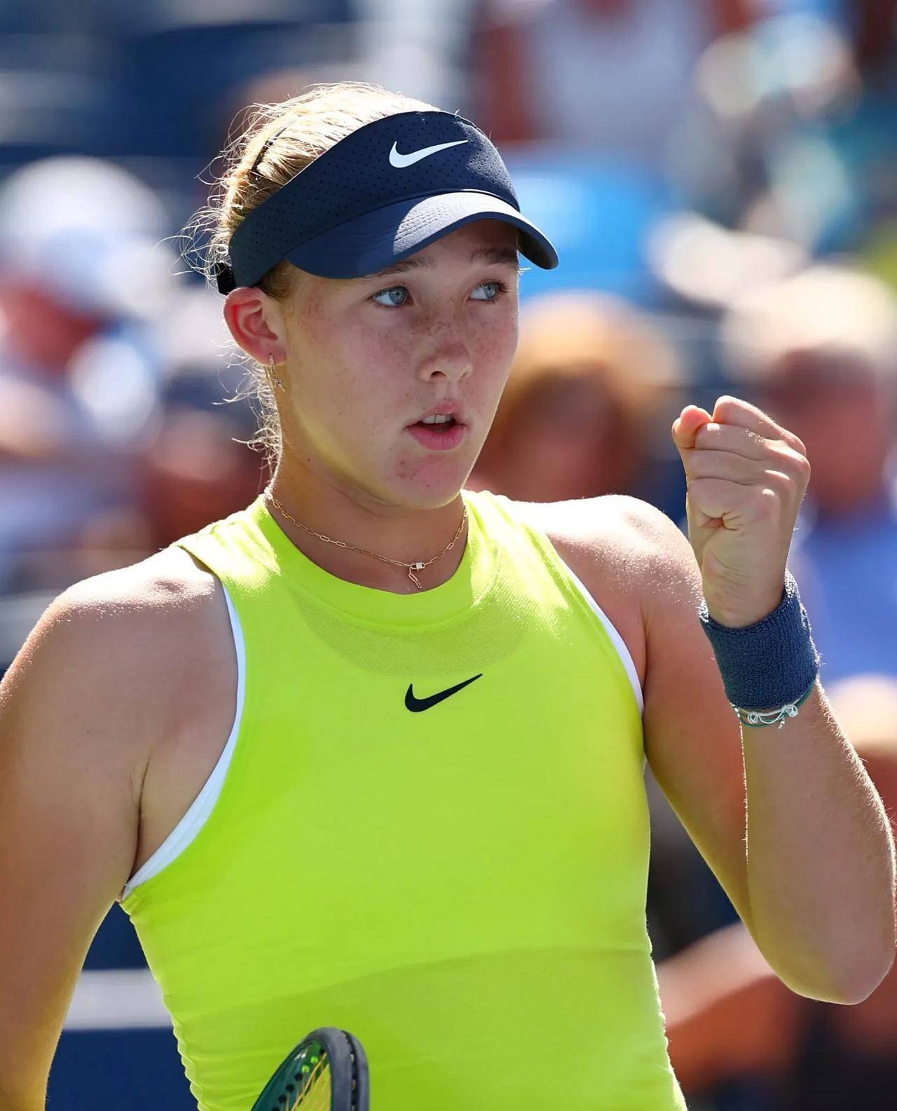 中占据上风 中占据上风