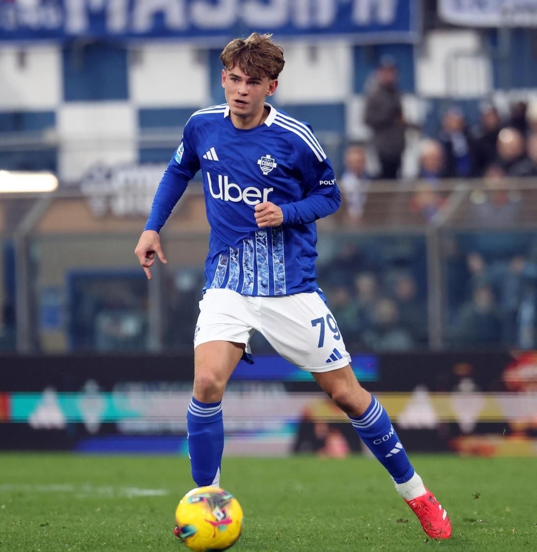 到场助阵 到场助阵