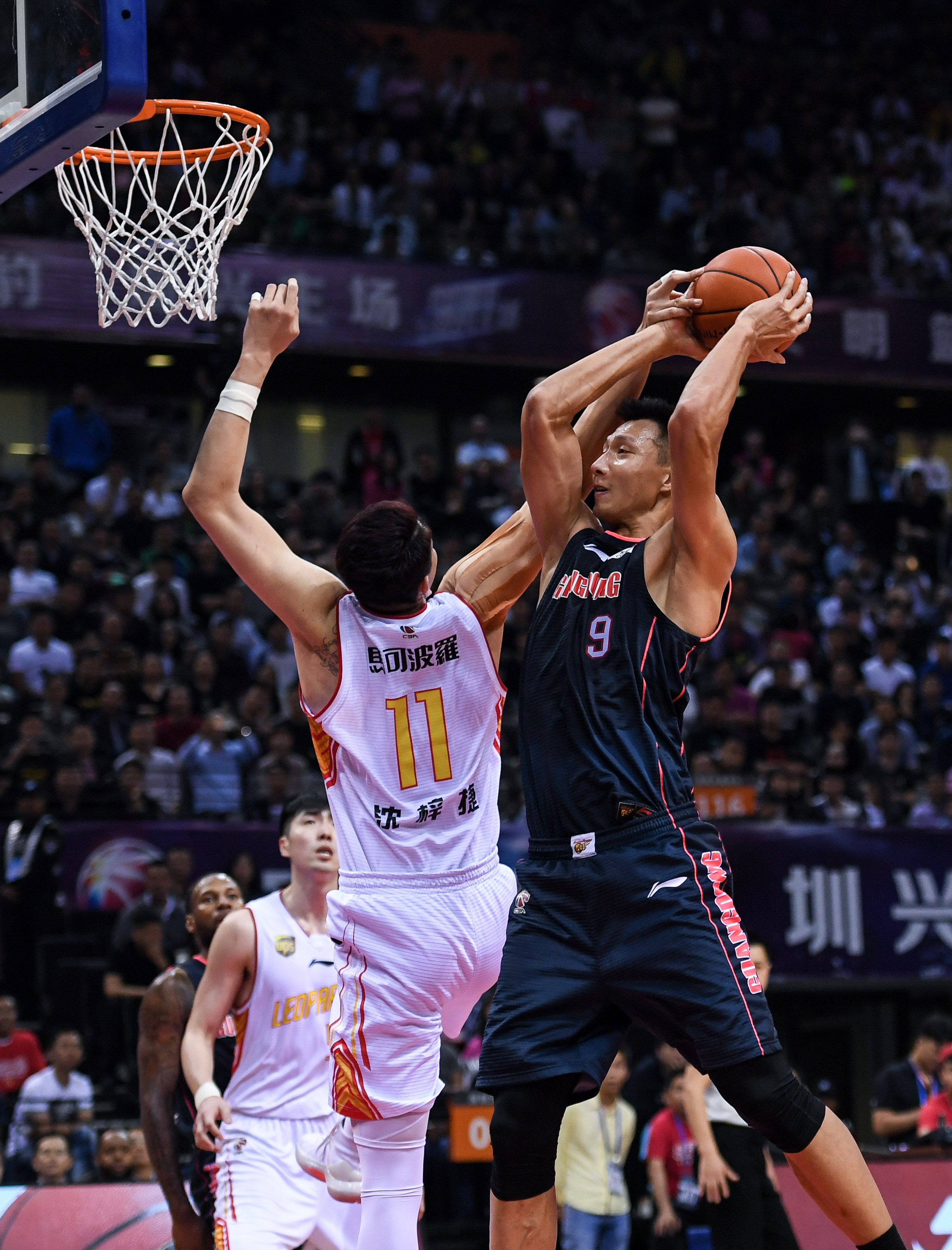 在高强度的 在高强度的