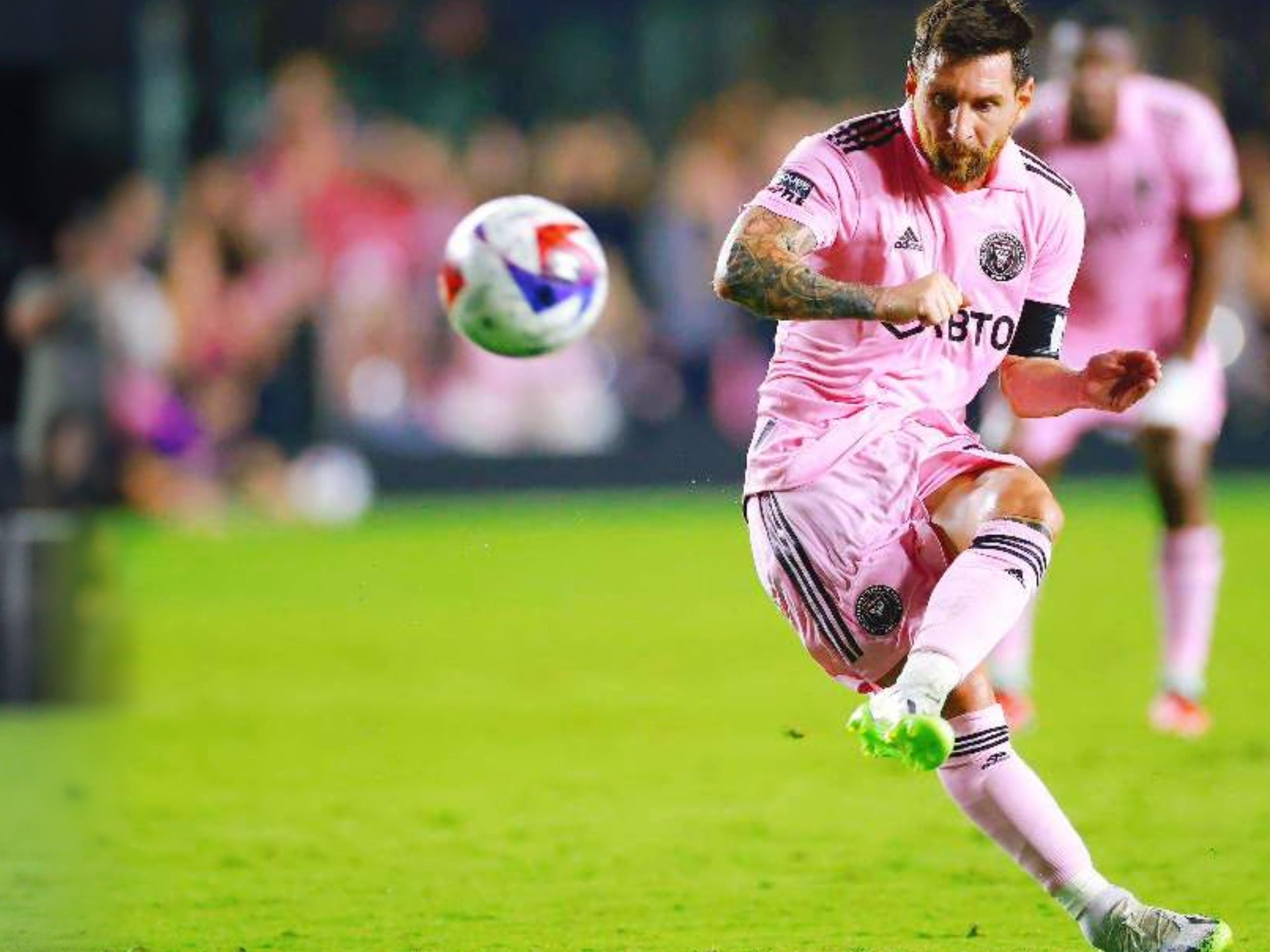 泰山队遭亚足联重罚，三项重大处罚曝光，球队损失惨重！亚足联秘书长：中国错过一次亚洲杯，但中国如果想办明天就可以办J联赛不满，上诉亚足联，泰山积分或保留，海港或遭出局！