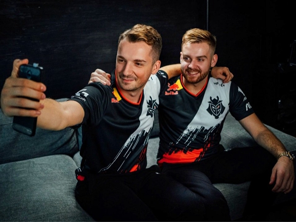 又让空气牌 又让空气牌